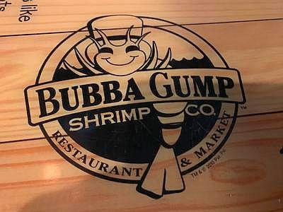 Bubba Gump's Shrimp Co Logo